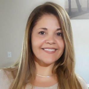 Meet your Posher, Ana patricia